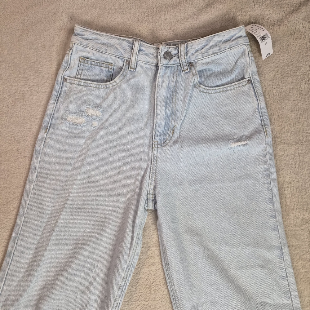 NWT PacSun 90s Boyfriend Light Blue Distressed Jeans Size 26 - Picture 3 of 14